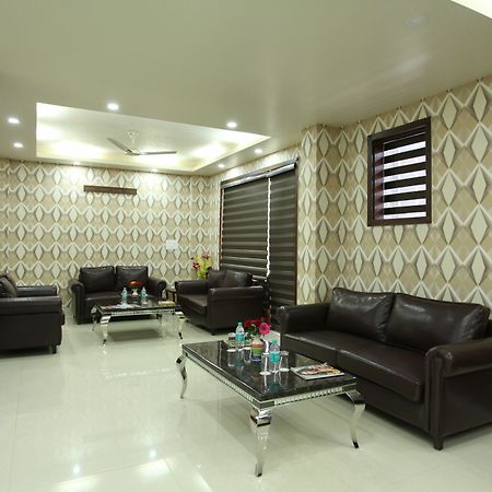 Hotel H.C Grand New Delhi Eksteriør bilde